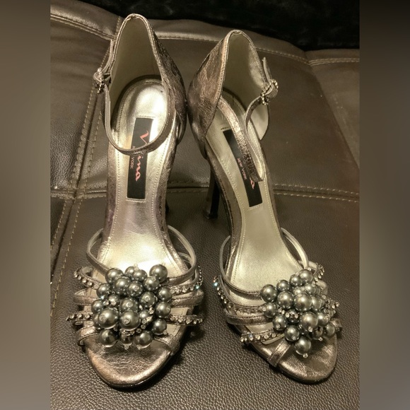 Women’s Silver Shoes - Picture 3 of 12